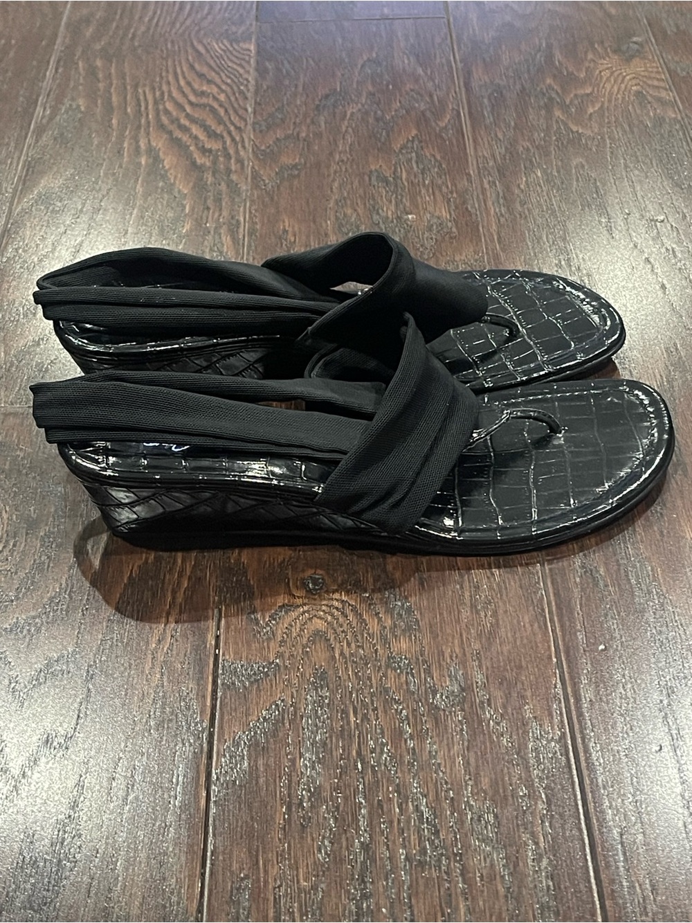 Donald J. Pliner Black Croc-Embossed Thong Sandals with Stretch Upper - Picture 2 of 7